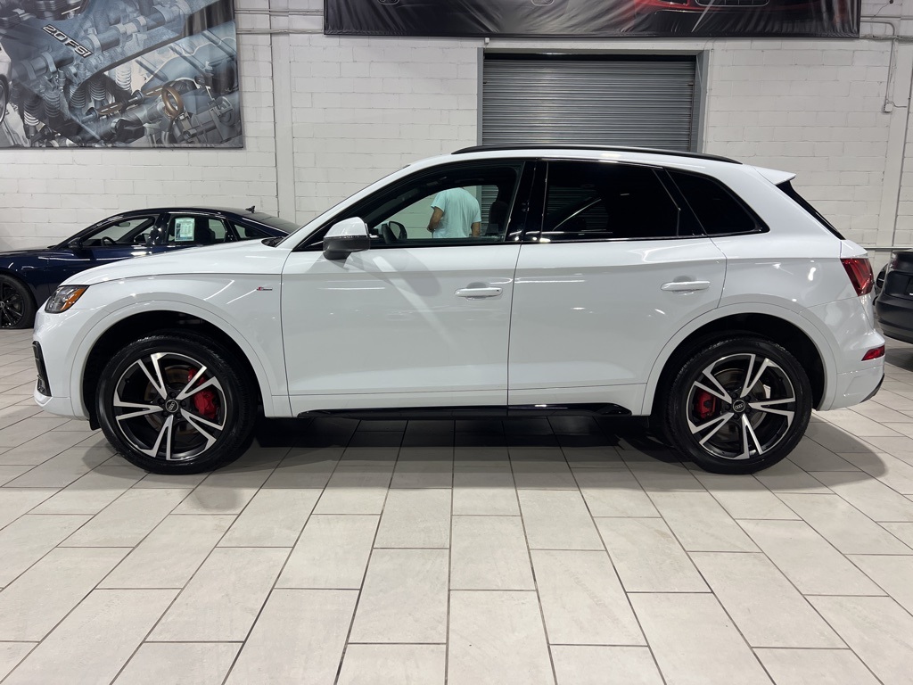 2025 Audi Q5 45 S line Premium Plus photo 2