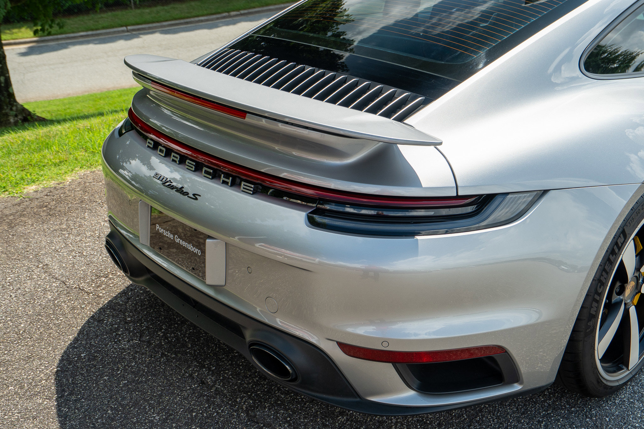 2021 Porsche 911 Turbo S photo 16