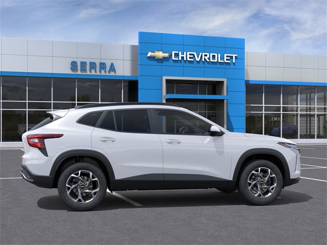 2025 Chevrolet Trax LT photo 3