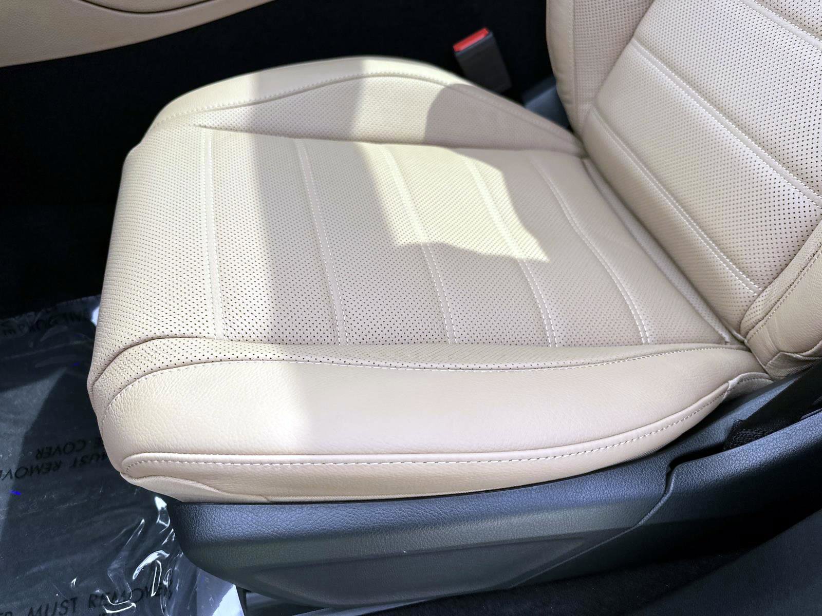 2026 Mercedes Benz GLS 450 4MATIC photo 16