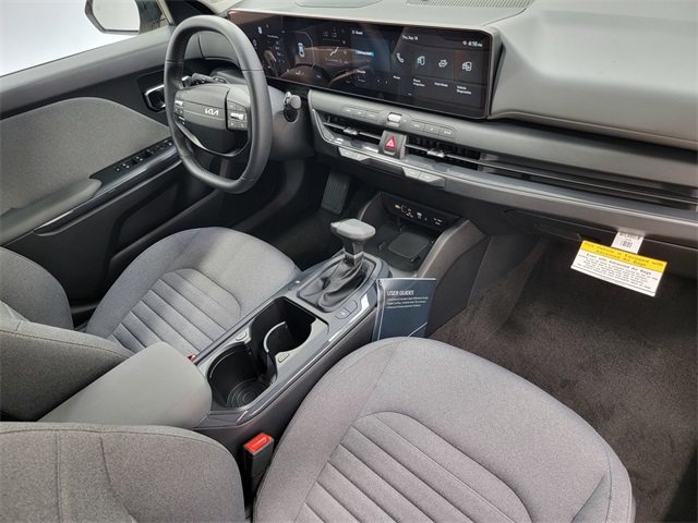 2025 Kia K4 EX photo 18