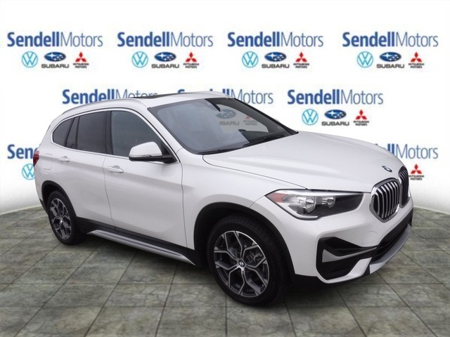 2022 BMW X1 28i's photo