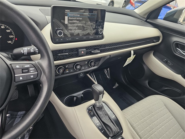 2025 Honda HR-V LX photo 32