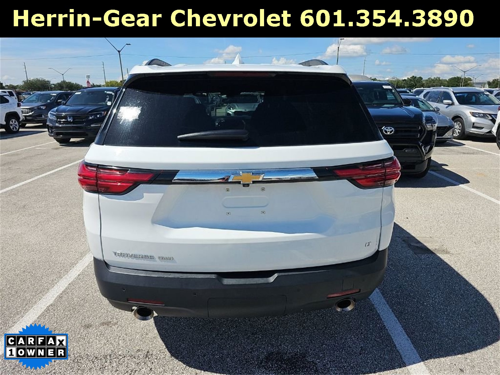 2023 Chevrolet Traverse photo 3