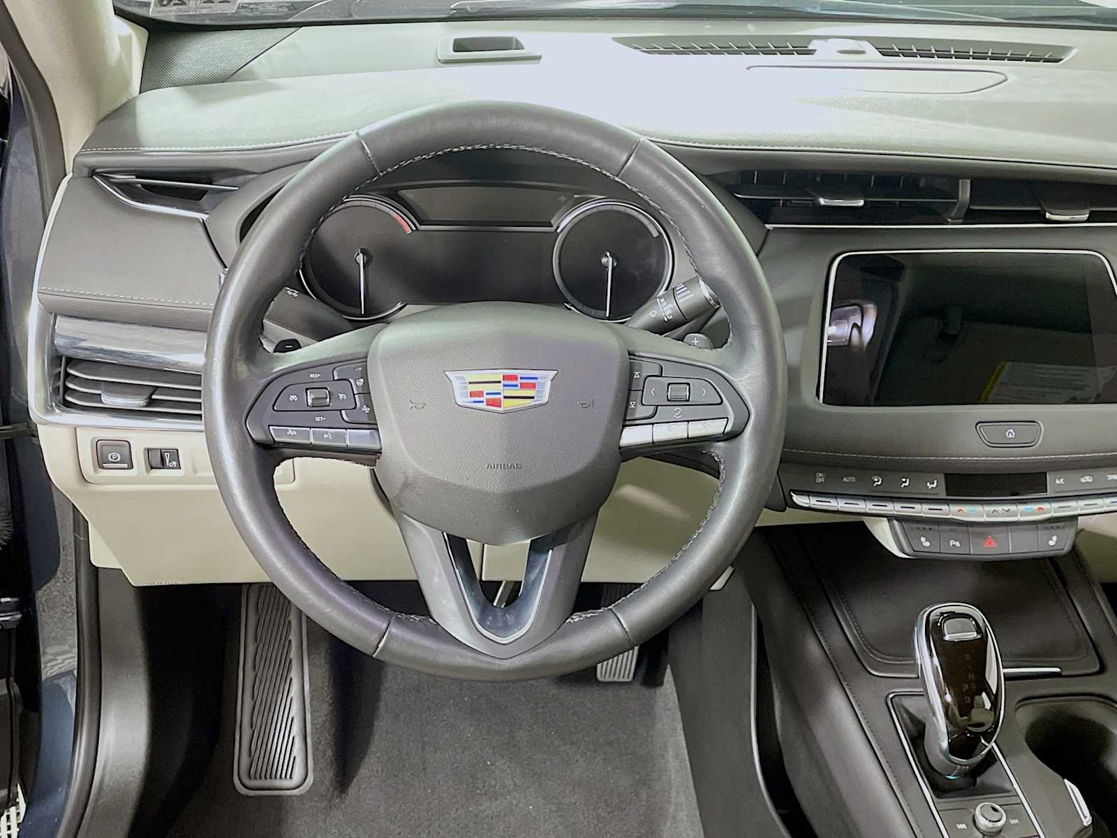 2021 Cadillac XT4 Premium Luxury photo 9