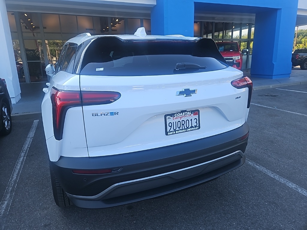 2025 Chevrolet Blazer EV photo 3