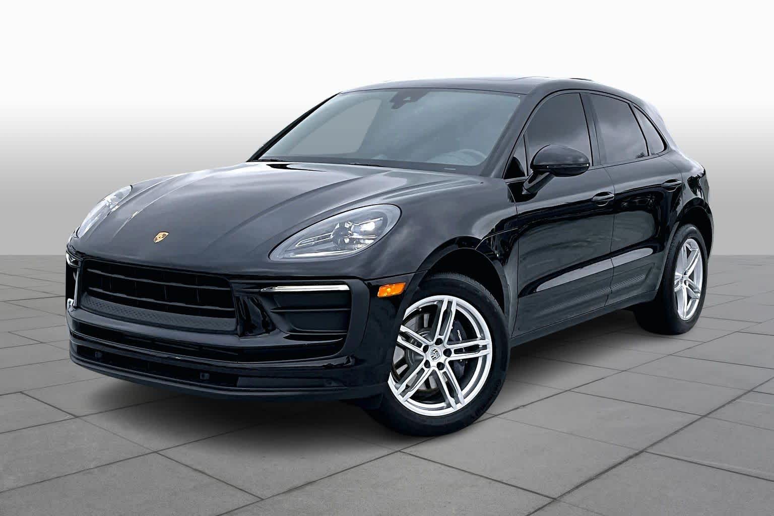 2022 Porsche Macan Base's photo