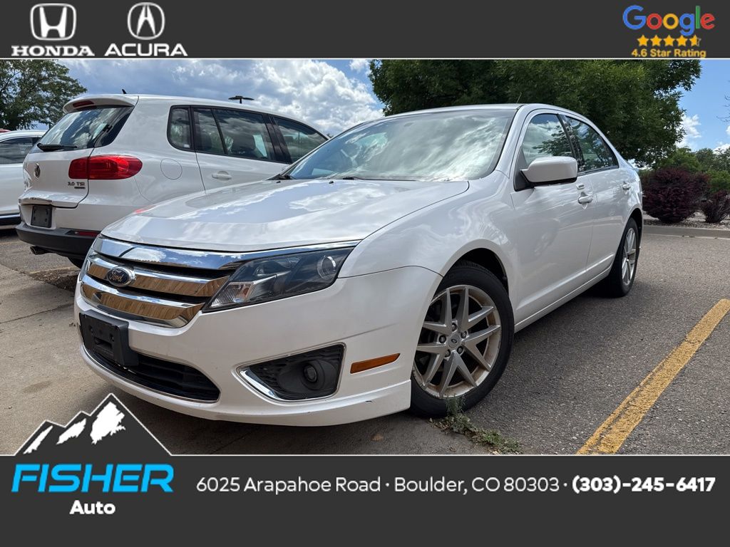 Used 2012 White Platinum Clearcoat Metallic Ford SEL image 1