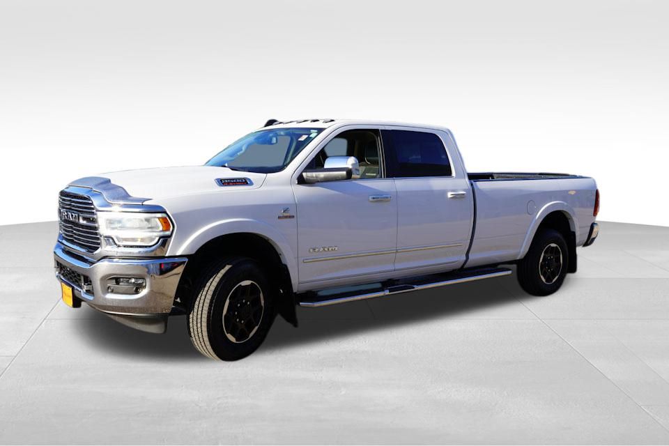 2022 Ram 3500 Laramie photo 11