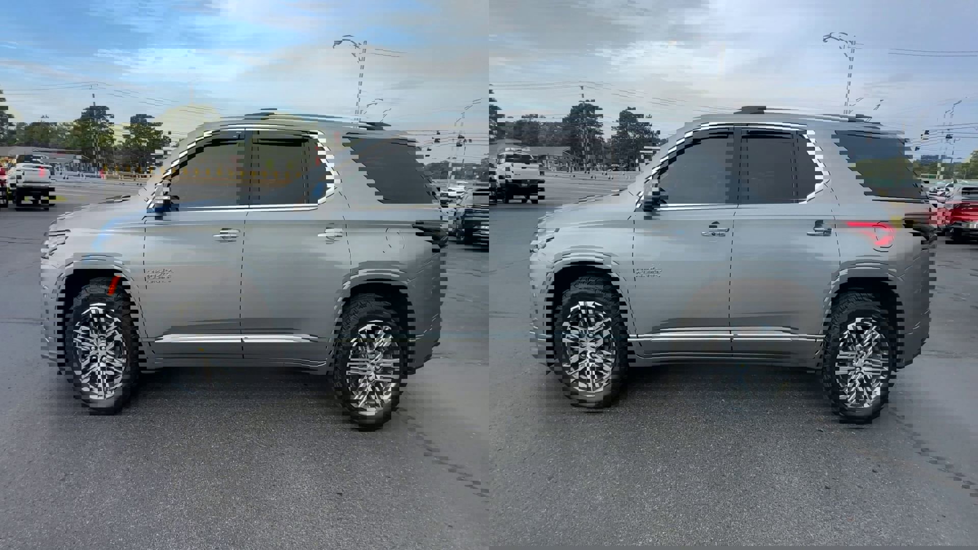 2023 Chevrolet Traverse High Country photo 4