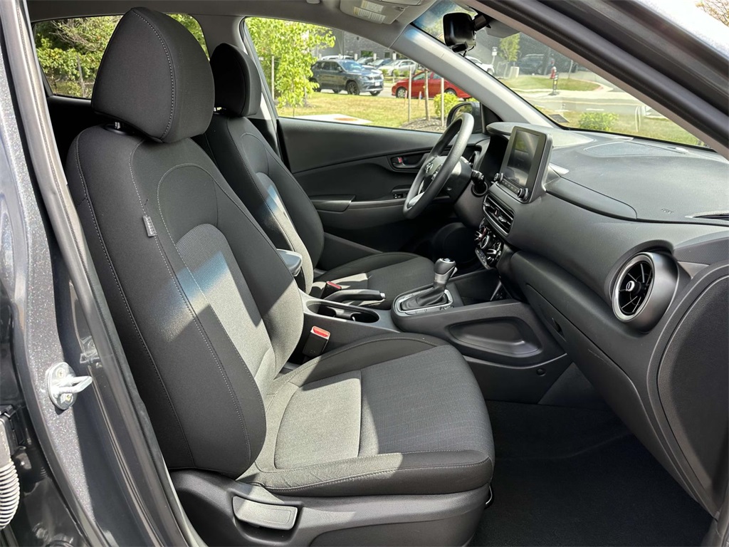 2022 Hyundai Kona SEL photo 15