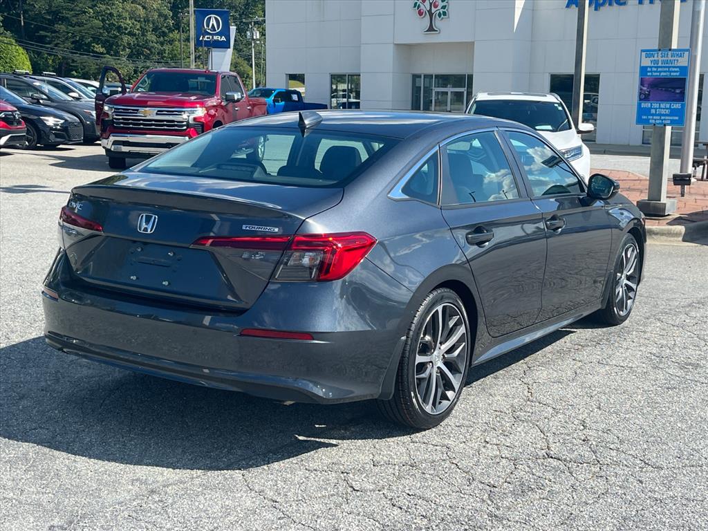 2022 Honda Civic Touring photo 6