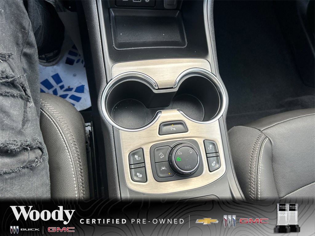 2023 GMC TERRAIN - Image 17