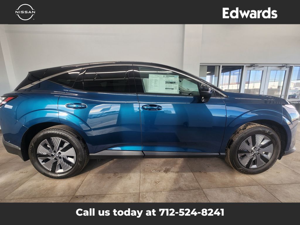 2025 Nissan Murano SL's photo