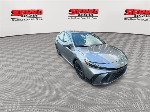 2026 Toyota Camry SE photo 3