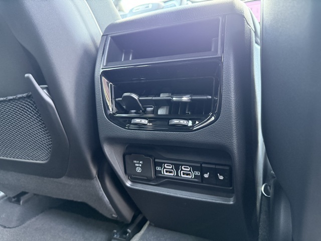 2025 Jeep Grand Cherokee Limited photo 12