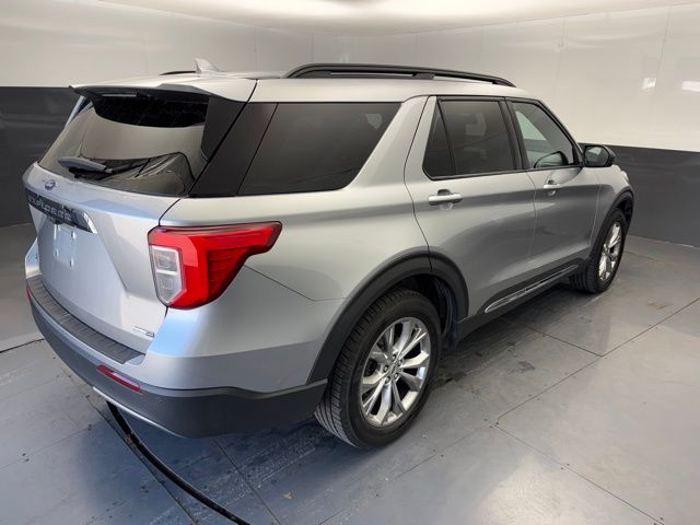 2020 Ford Explorer XLT photo 6