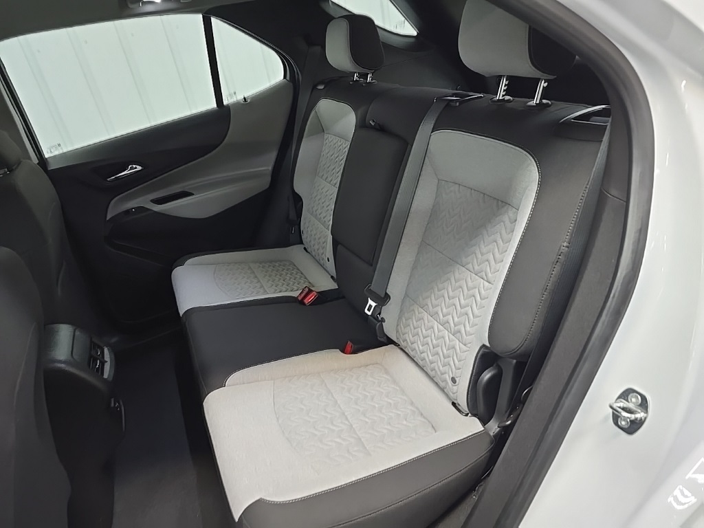 2022 Chevrolet Equinox LS photo 30