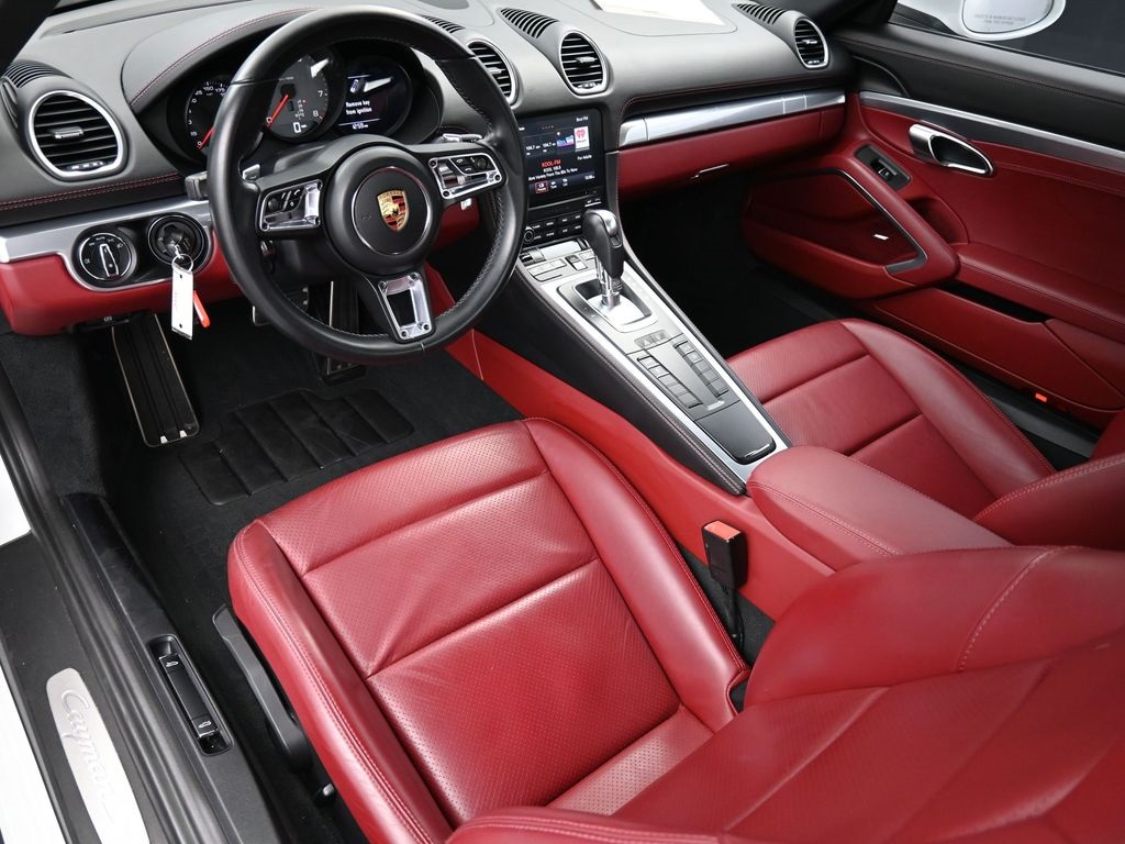 2018 Porsche Cayman S photo 4