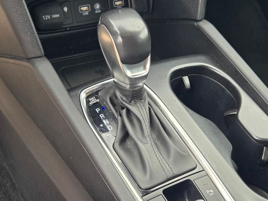 2020 Hyundai Santa Fe SEL photo 24