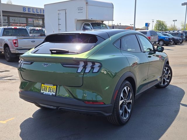 2025 Ford Mustang Mach-E Select photo 5
