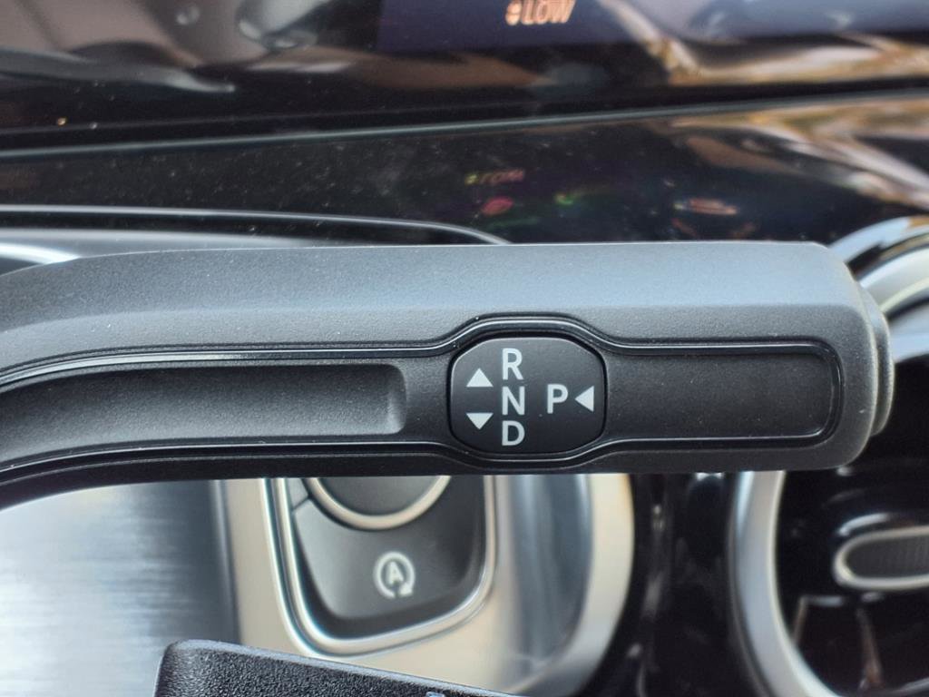 2026 Mercedes Benz GLB 250 photo 10