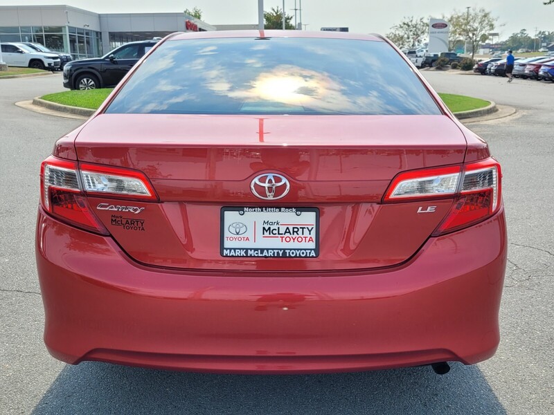 2013 Toyota Camry LE photo 9
