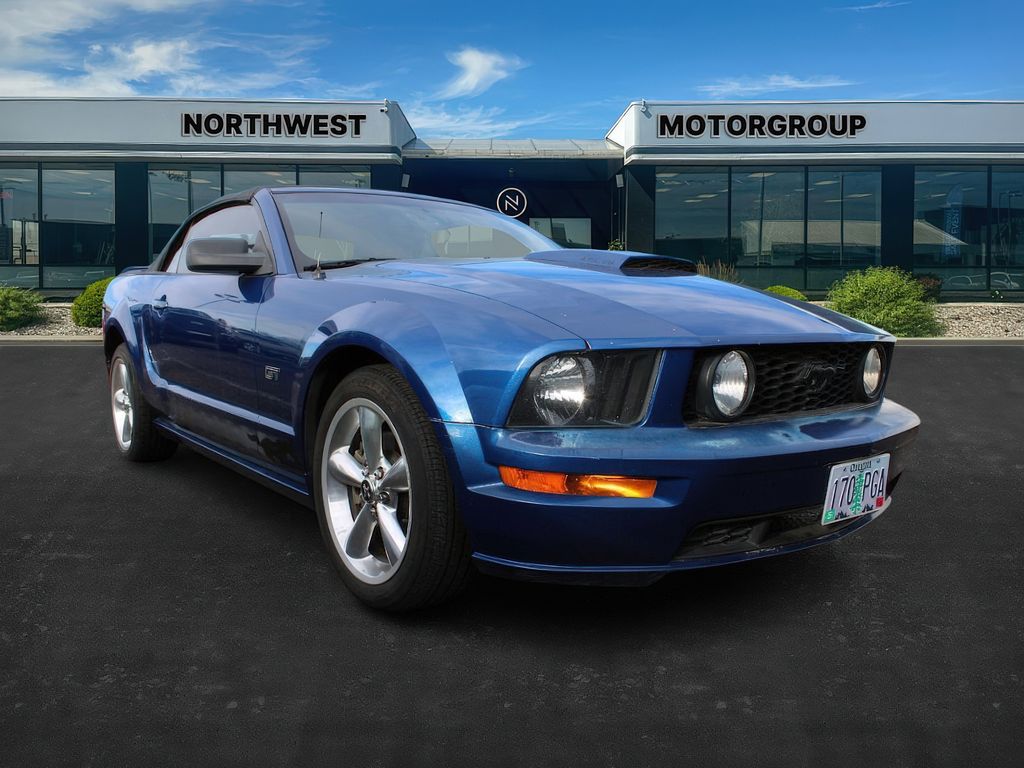 2008 Ford Mustang GT Deluxe's photo