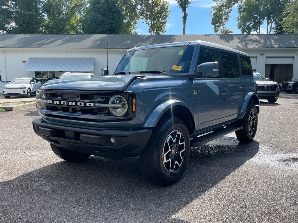 2024 Ford Bronco Outer Banks photo 32
