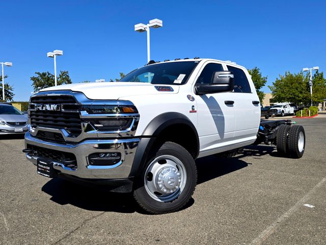 2026 Ram 5500 Tradesman photo 3