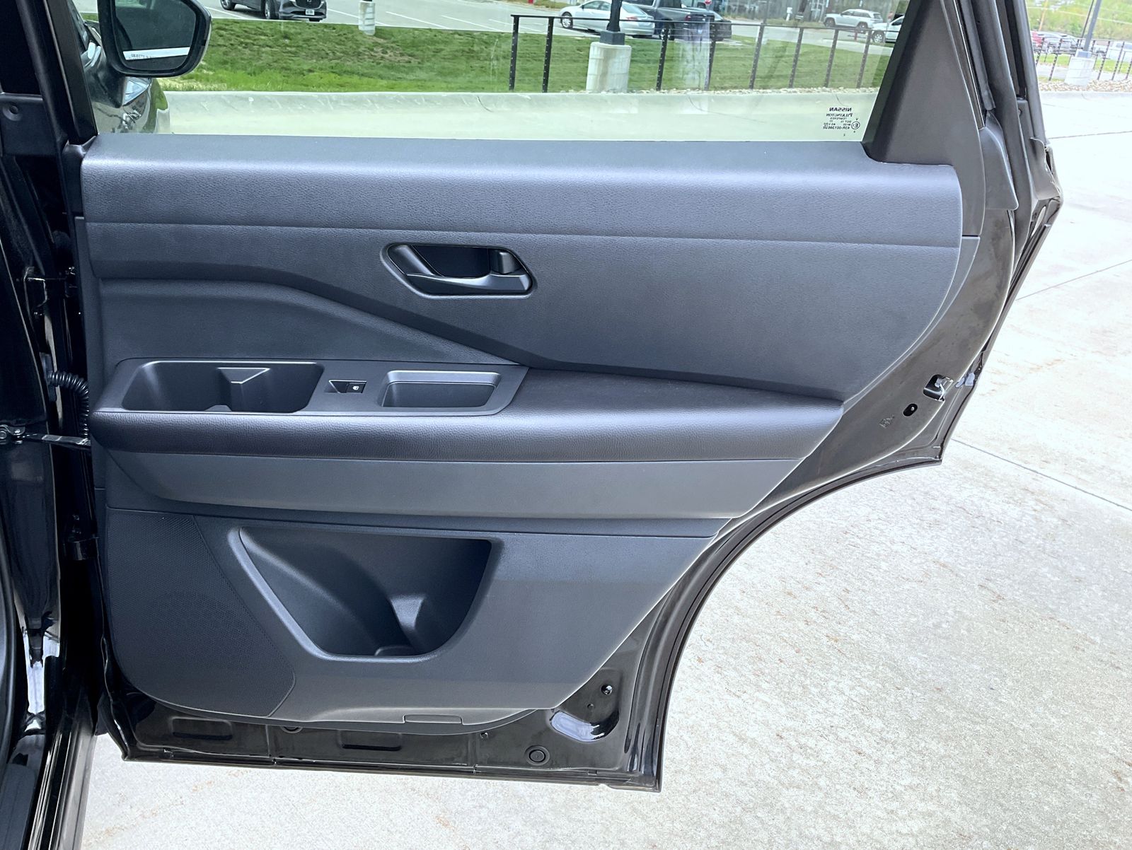 2023 Nissan Pathfinder S photo 18