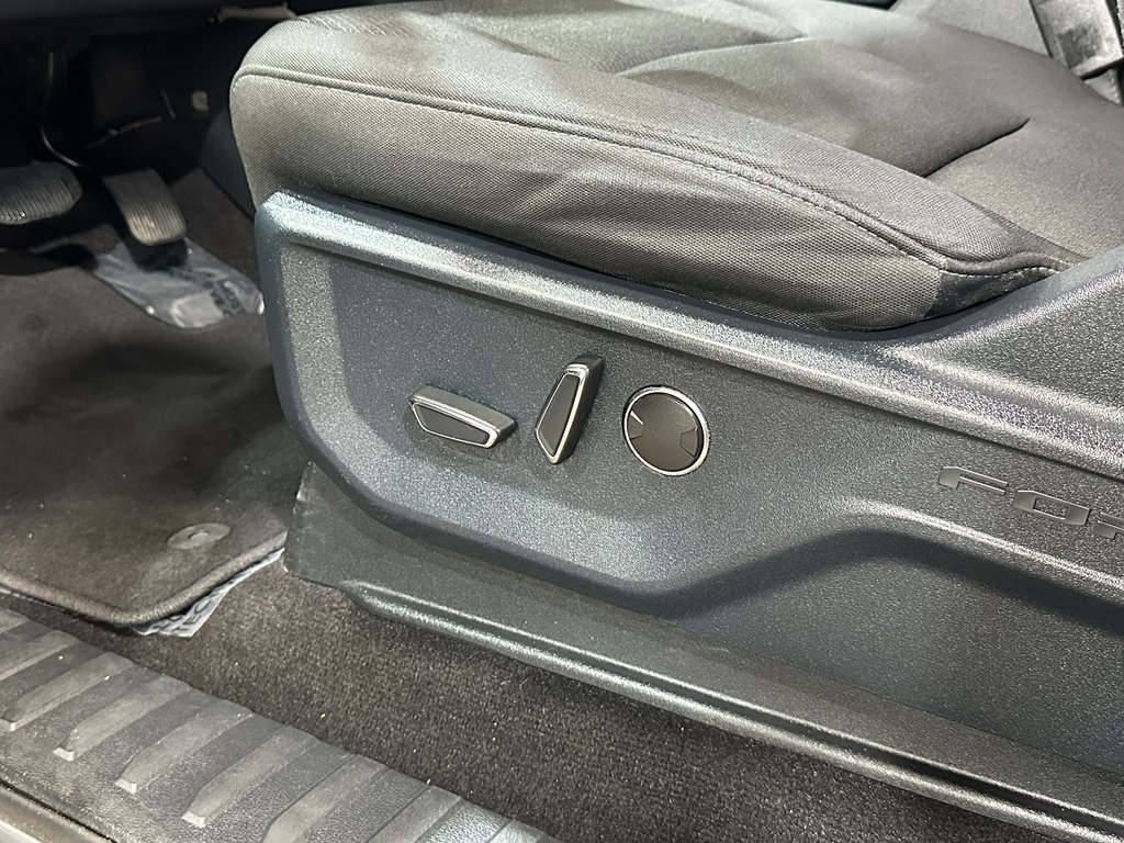 2021 Ford F-150 XLT photo 17