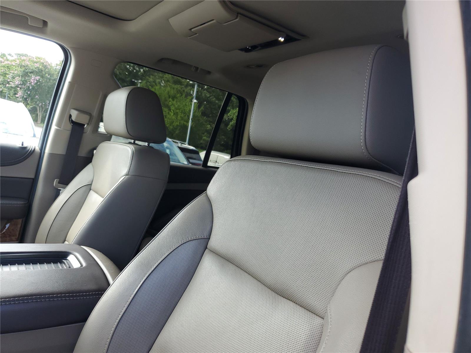 2020 Chevrolet Tahoe Premier photo 11