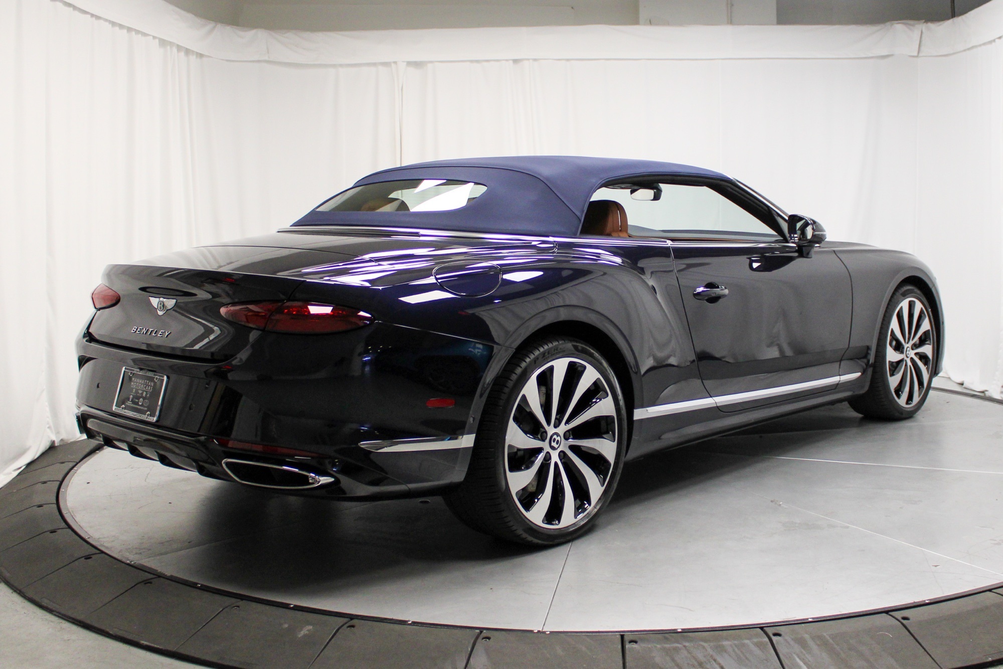 2026 Bentley Continental GTC photo 9
