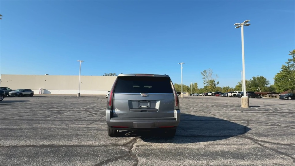 2018 Cadillac Escalade Luxury photo 7