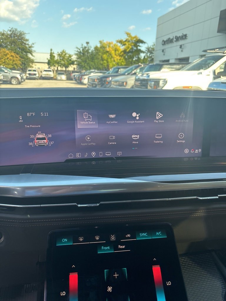 2025 Cadillac Escalade Premium Luxury photo 25
