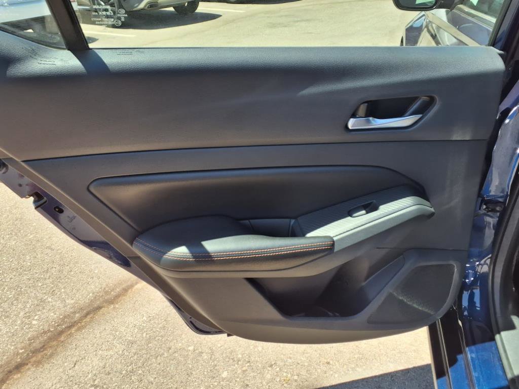 2022 Nissan Altima 2.5 SR photo 22