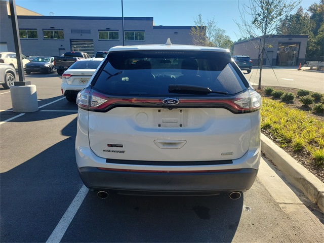 2018 Ford Edge SE photo 4