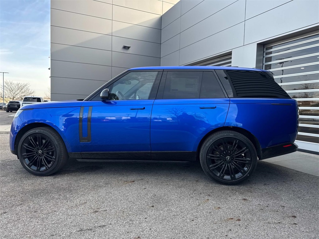 2025 Land Rover Range Rover Autobiography photo 4