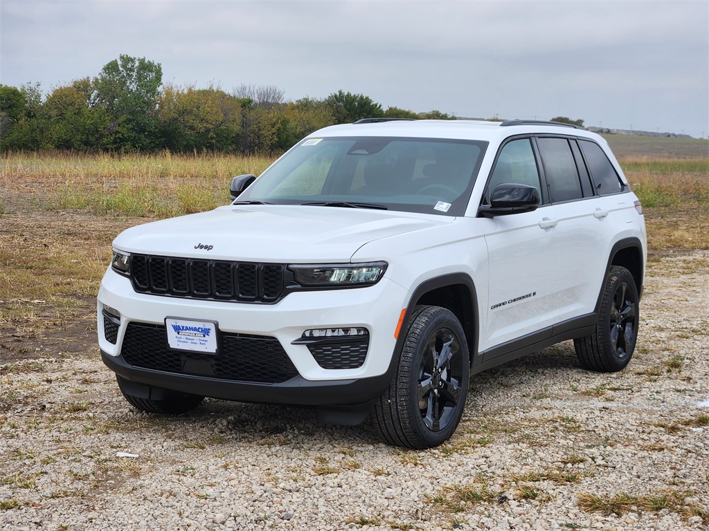 2025 Jeep Grand Cherokee Limited photo 2