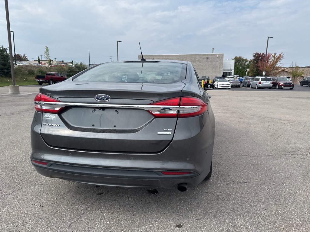 2017 Ford Fusion SE photo 29