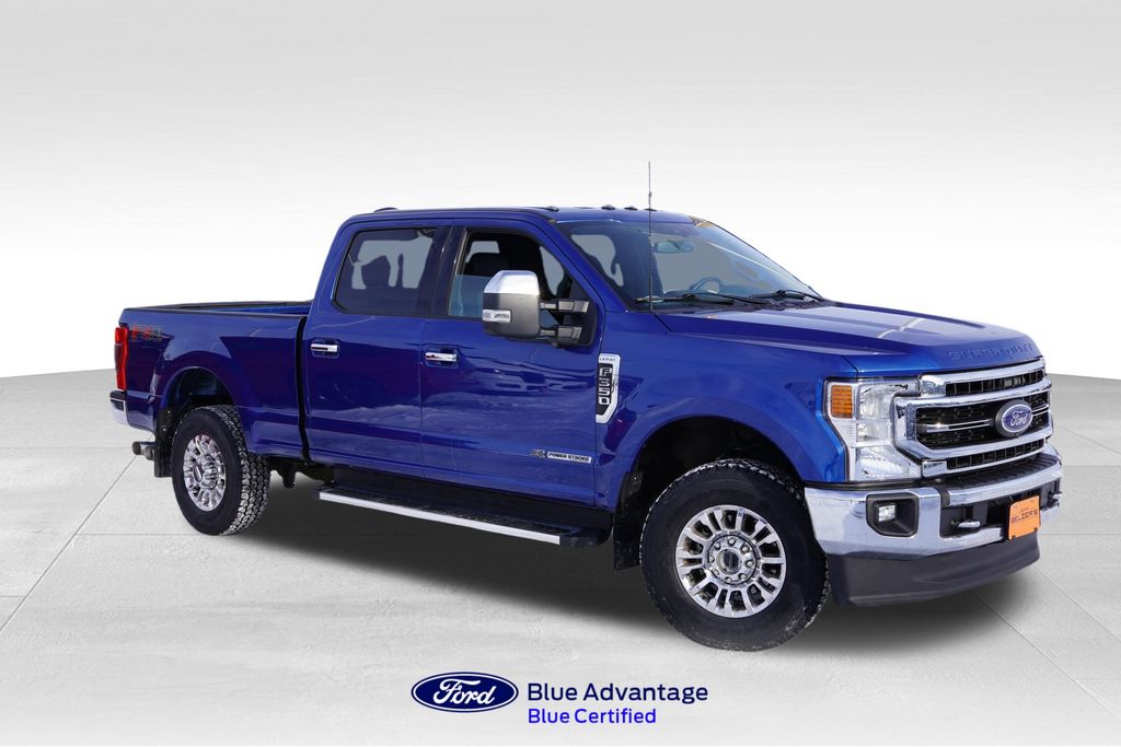 2022 Ford F-350 Super Duty Lariat's photo