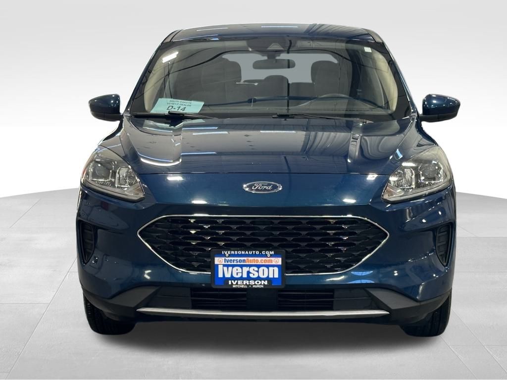 Used 2020 Ford Escape SE with VIN 1FMCU9G63LUC56285 for sale in Huron, SD