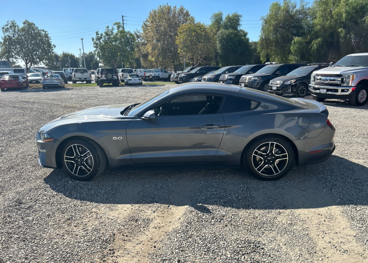 2021 Ford Mustang GT Premium photo 4