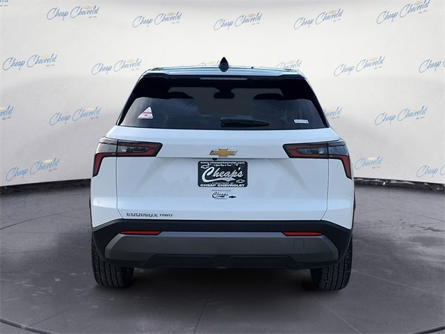 2026 Chevrolet Equinox LT photo 4