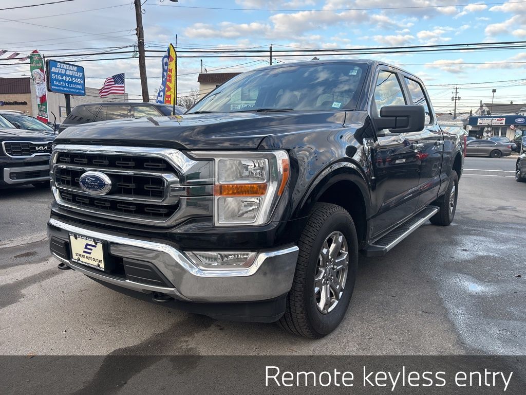 Used 2022 Black Ford XLT image 5