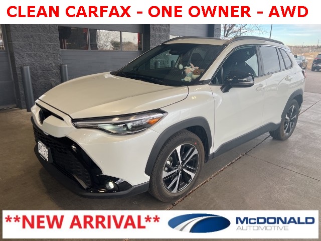 2025 Toyota Corolla Cross XSE's photo