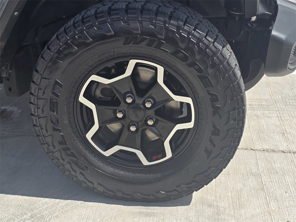 2023 Jeep Wrangler Rubicon photo 10