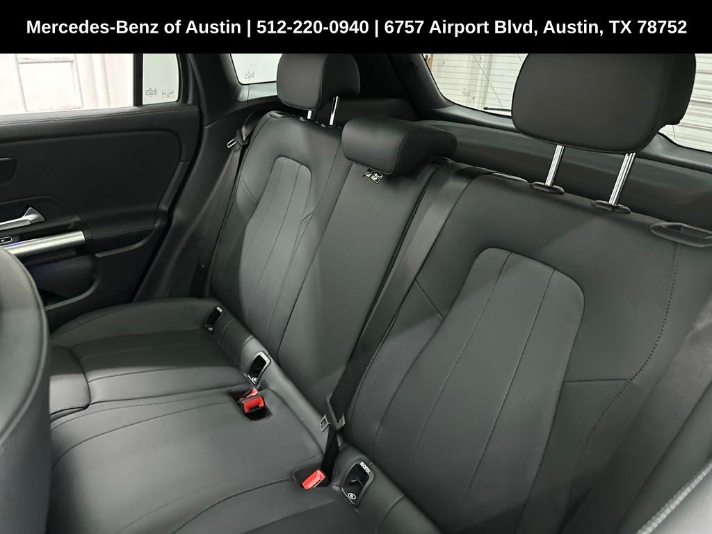 2025 Mercedes Benz GLA 250 photo 19