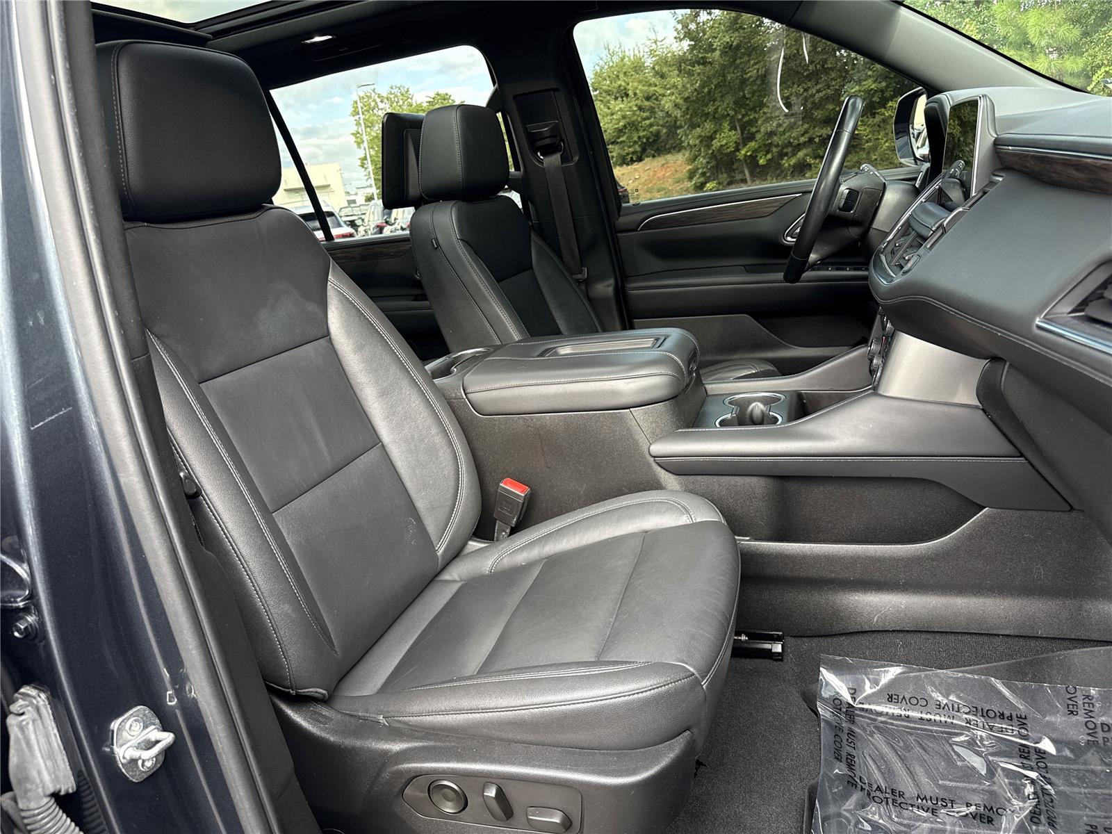 2021 Chevrolet Suburban 1500 LT photo 22